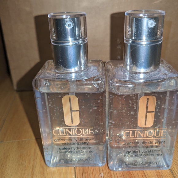 NEW BUNDLE OF 2 CLINIQUE DRAMATICALLY DIFFERENT HYDRATING JELLY 6.7 OZ - Picture 2 of 4